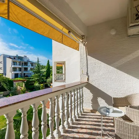 Apartment Sinisa Malinska