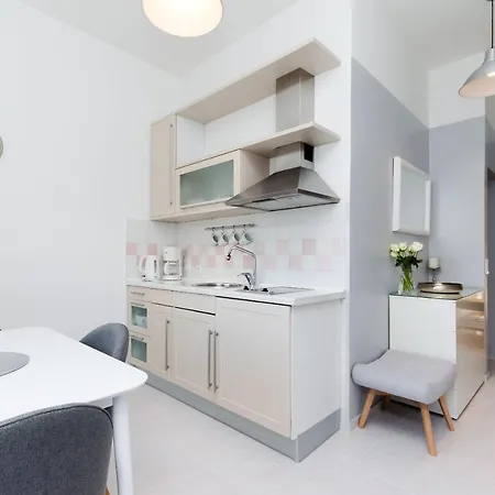 Sinisa Apartment *