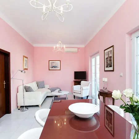 Apartment Sinisa *