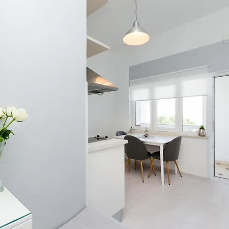 Sinisa Apartment *