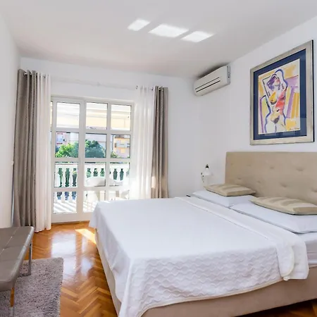 Apartment Sinisa