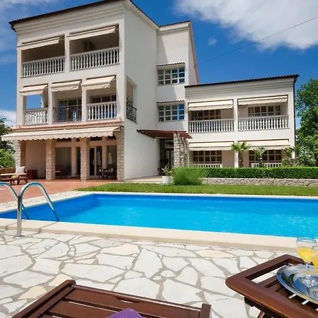 Apartment Sinisa