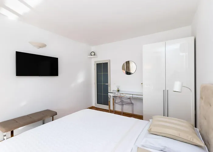 Apartment Sinisa Malinska