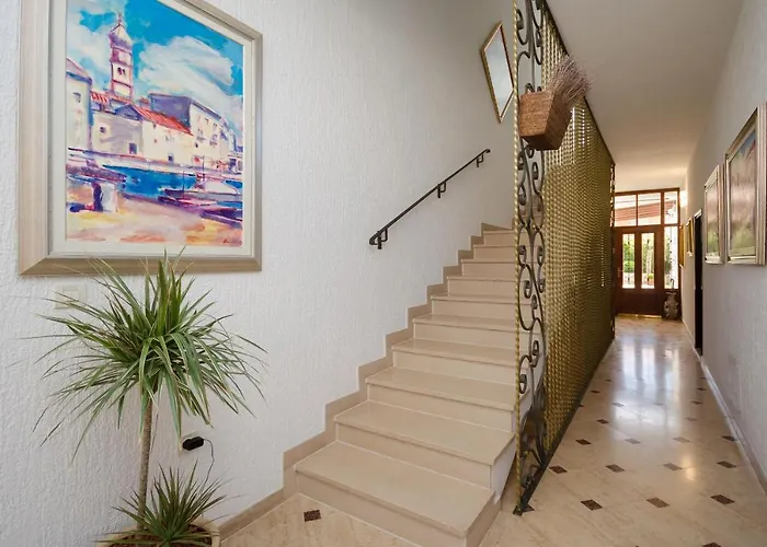Sinisa Apartment