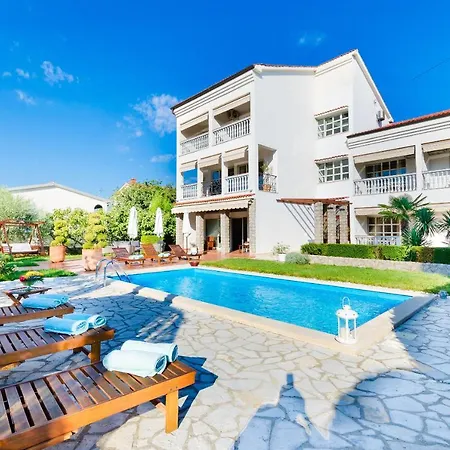 Sinisa 아파트 말린스카